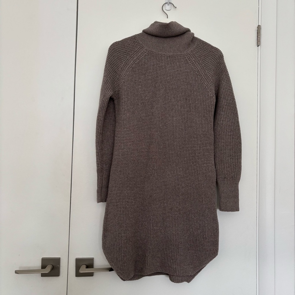 Wilfred Aritzia Cozy Knit Turtleneck Sweater Dress - Taupe Size XS